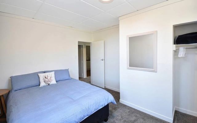 The Port Chalmers Heritage suite 3 Bedrm – Guest Rooms – Port Chalmers
