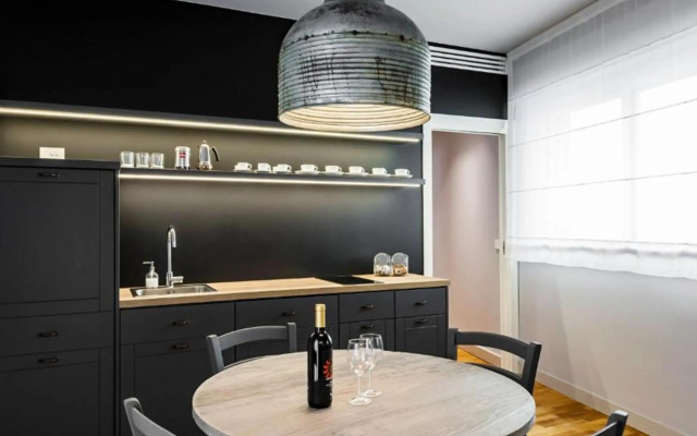 Ferrini Home - Etnea Portrait