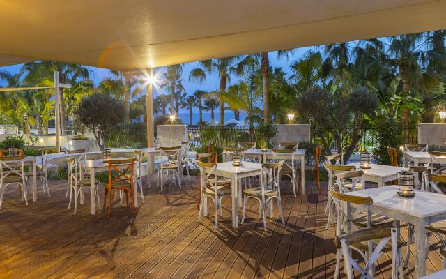 Aquamare Beach Hotel & Spa