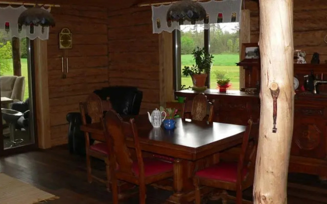 Vikipalu Country House