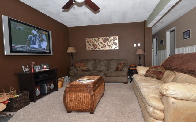 3 Br: Summit 205 C