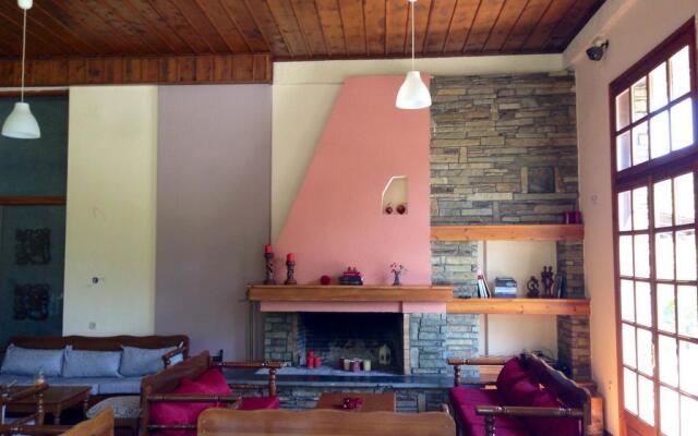 Pyli Hotel