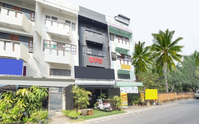 OYO 723 Lamphun Hostel