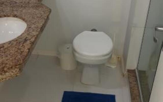 Apto Ingleses à 50mts da praia