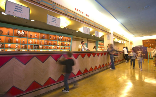 Отель Disney Hotel Santa Fe