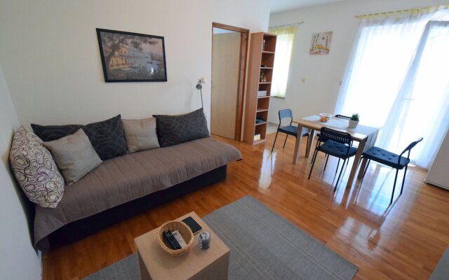 Halapir Apartment