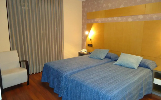 Isla Nova Hotel