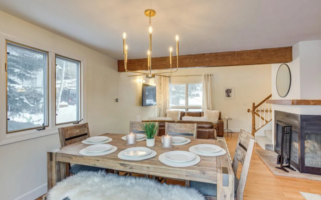 Golf Course & Mtn Views: Avon Townhome!