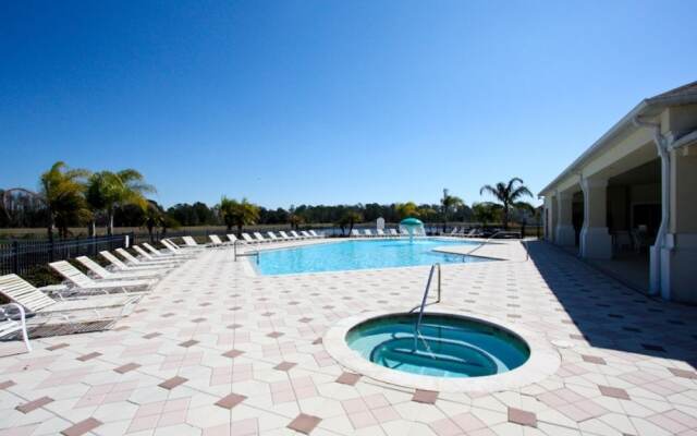 Trafalgar Village by PRP