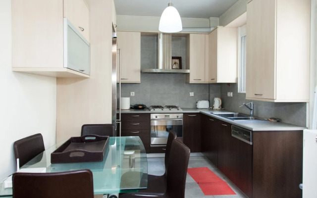 Great apt with amazing view in Koukaki