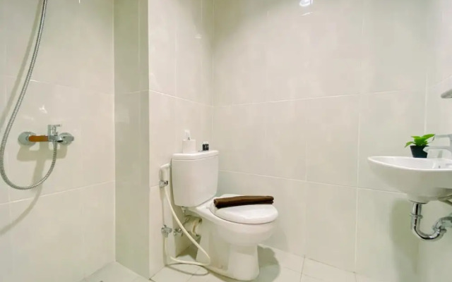 Comfy and Minimalist Studio Apartment at Evenciio Margonda