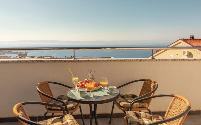 Beautiful Home in Makarska With Wifi and 2 Bedrooms