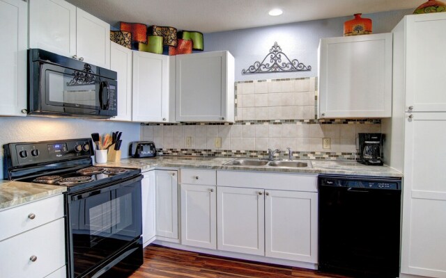 Third Floor Seabatical Condo in Mustang Island by Redawning