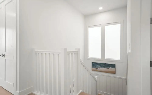 Serenity Shore 305 SOU