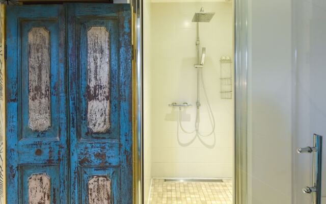 Luxury Holiday Home in Bannalec With Swimming Pool