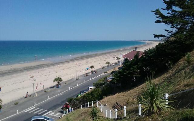 Beau duplex et studio proche de la mer