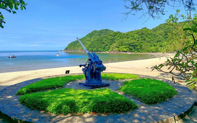 Miranda 609B by Raquel's Place at Pico de Loro