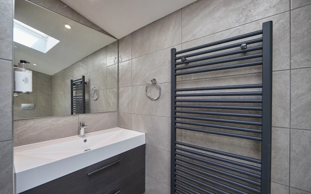 Laguz The Merchants Quarters