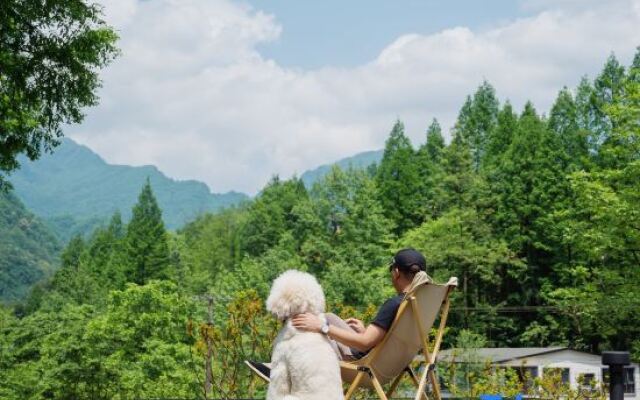 Qingcheng Mountain Yunxi Shangtang Villa