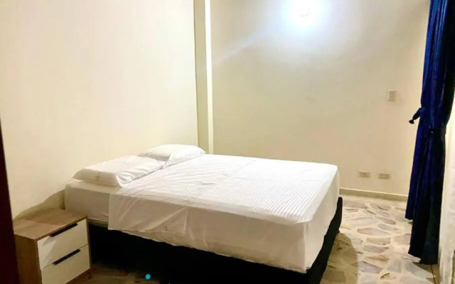 Casa con parking y terraza en sector exclusivo