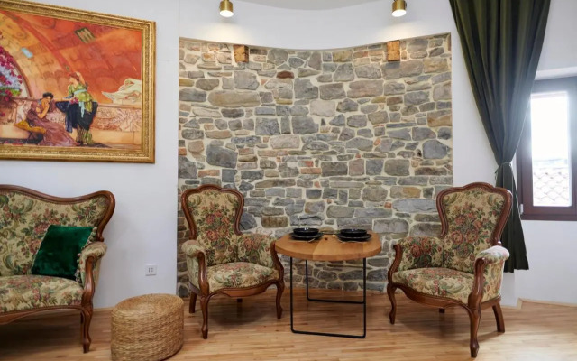 MM Apartments