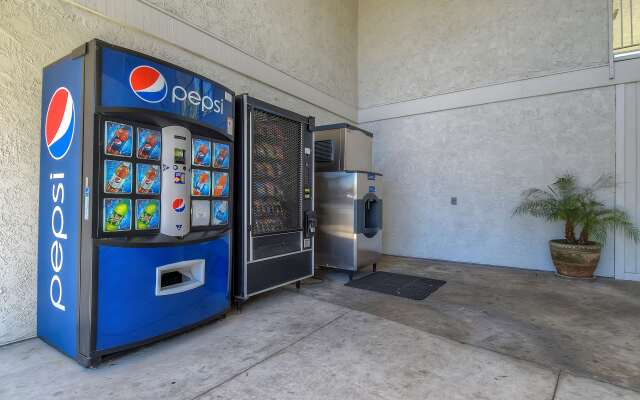 Motel 6 San Diego, CA - North