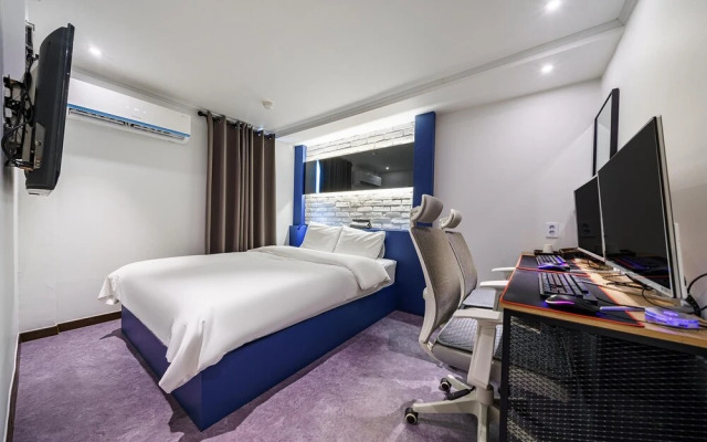 Hotel YOLO Yeongdeungpo