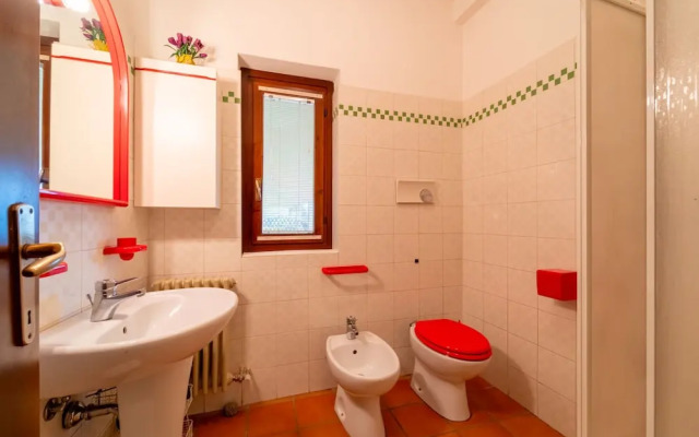 Crimson Apartment by Wonderful Italy