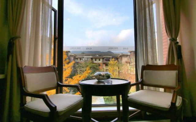 Happyland & Health Home