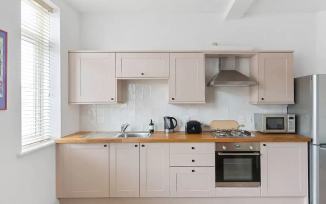 84A Albany Road