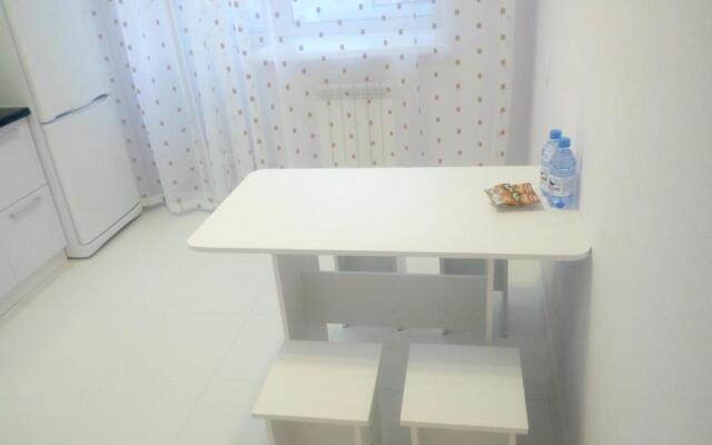 Apartment Beside Ibis Hotel