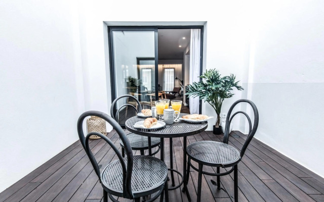 Terreno Suites