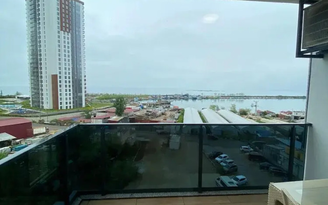 Rena Grand Residence & Suite