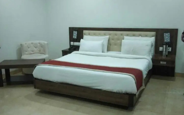 The Palm Hotel & Restaurant