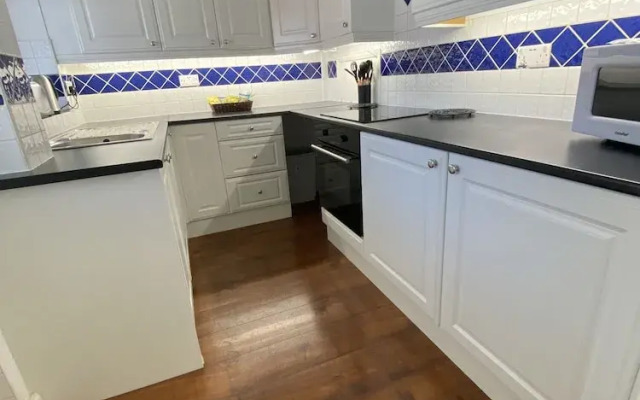 Spacious 3 Bed House in Penrhyn Bay, Llandudno