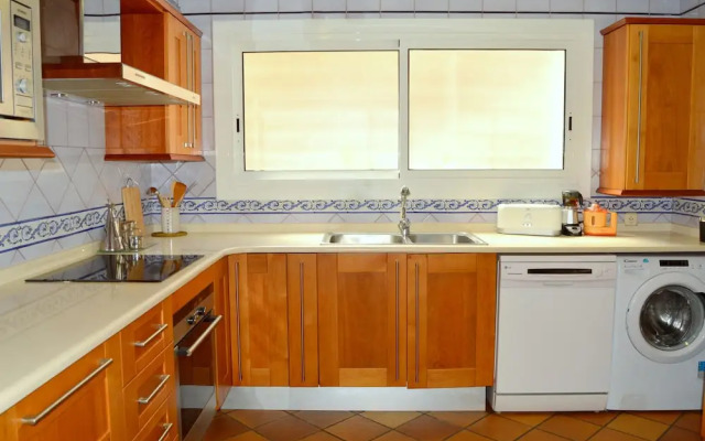 Blanca Paloma Holiday House