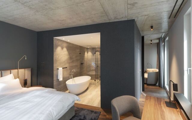 Legend Hotel