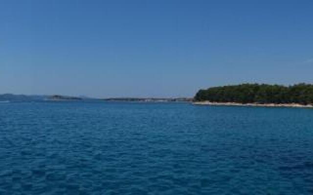 Apartments Davor