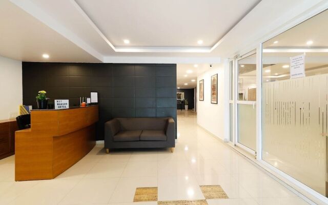 Capital O 62688 Makers Hotel