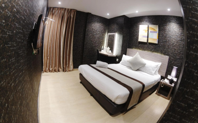 HereHotel