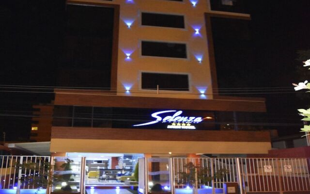 Selenza Apart Hotel