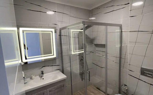 Life Point Boutique Hotel