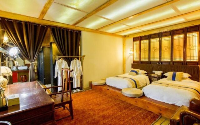 Lost Horizon Resort