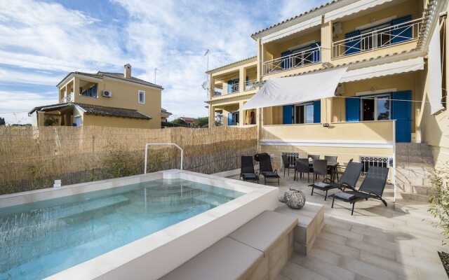 Villa Nina with Private Plunge Pool by Konnect, 5 km to Corfu Town