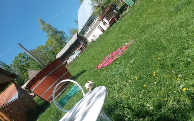 "room in Guest Room - Idylic Family Sejour With Hottube in Green Land"