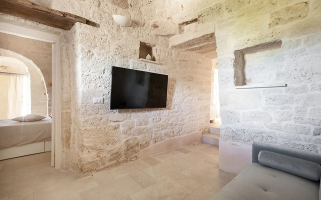 4003 Brunaldi Trulli by Perle di Puglia