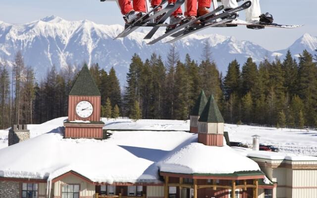 Polaris Lodge By Rcr