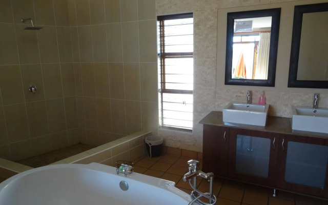 Abafazi Guest House