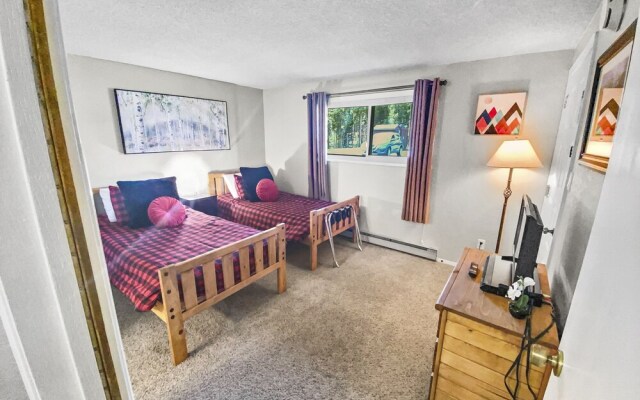 Beaver Ge 9-13 2 Bedroom Condo by Redawning