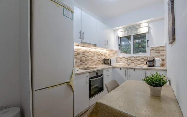 Kallithea Garden Flat